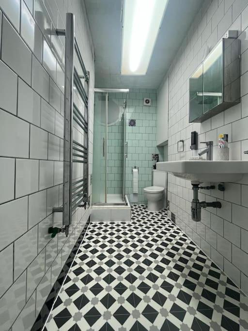 Tree Studio Apartment Barbican F3 London Bagian luar foto
